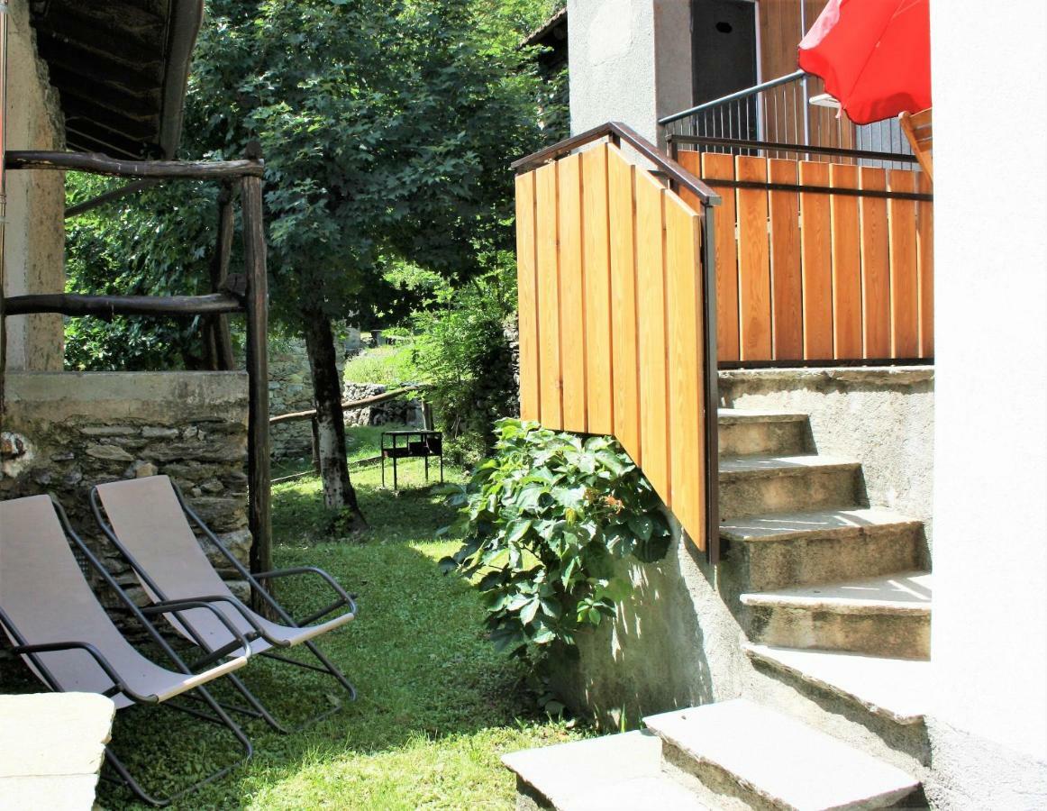 Casa Bucaneve & Ciclamino Gravedona Exterior photo
