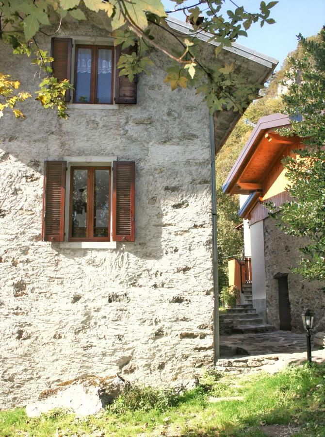 Casa Bucaneve & Ciclamino Gravedona Exterior photo